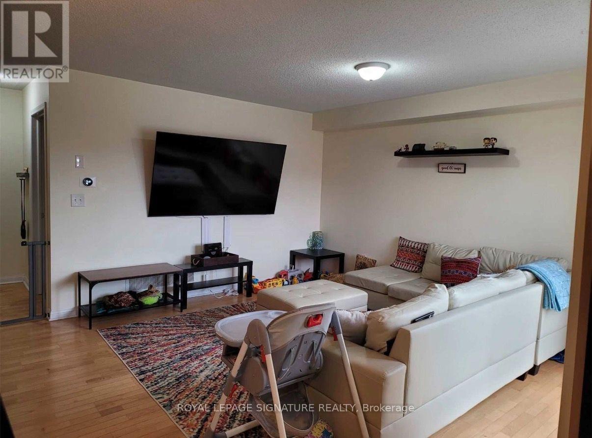 2 - 620 Ferguson Drive, Milton, Ontario  L9T 0M7 - Photo 3 - W13681148