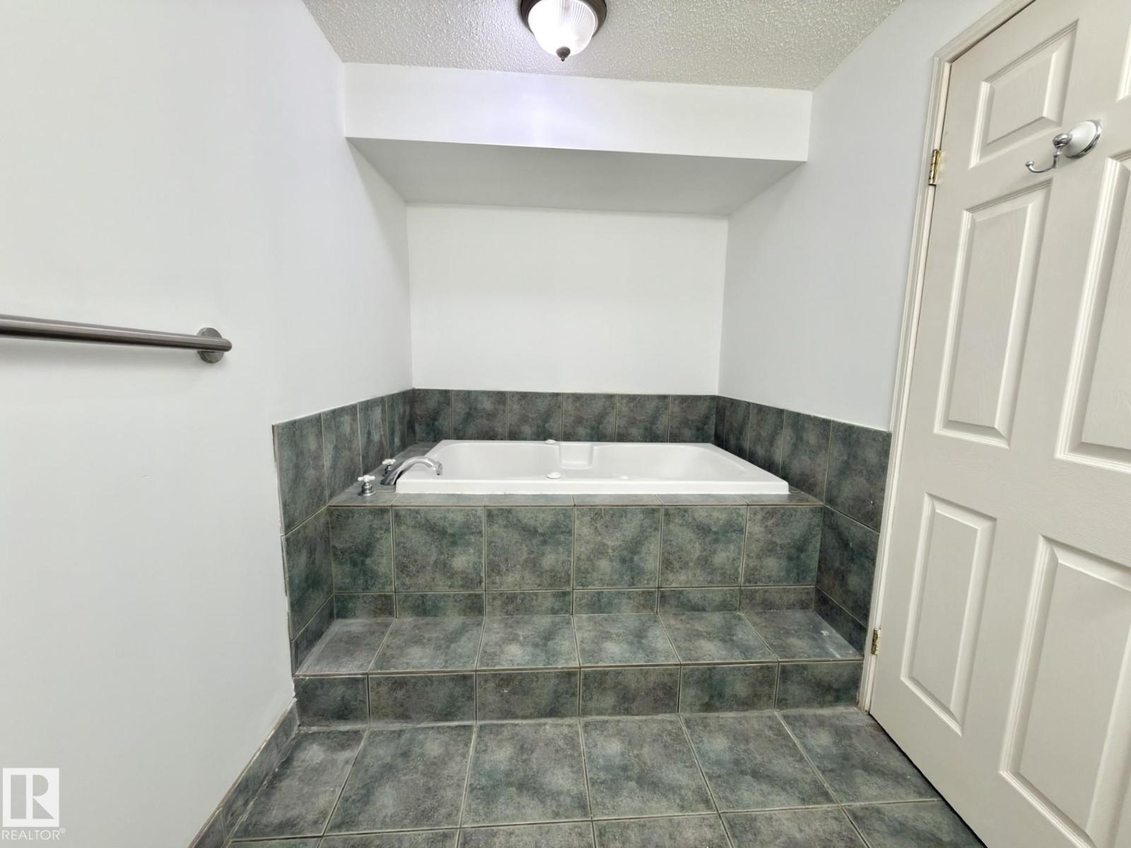 picture 24