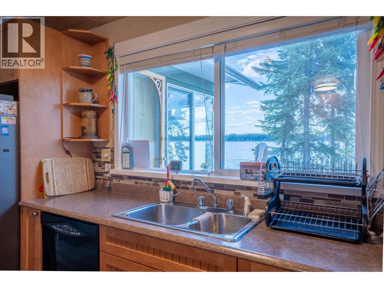 52200 Lloyd Drive, Cluculz Lake, British Columbia  V0J 3A3 - Photo 14 - R3156166