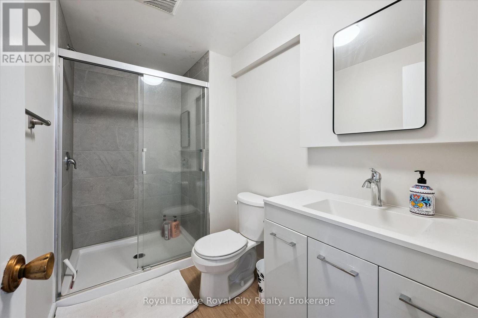2 - 29 Hooper Street W, Guelph, Ontario  N1E 5W6 - Photo 14 - X13681152