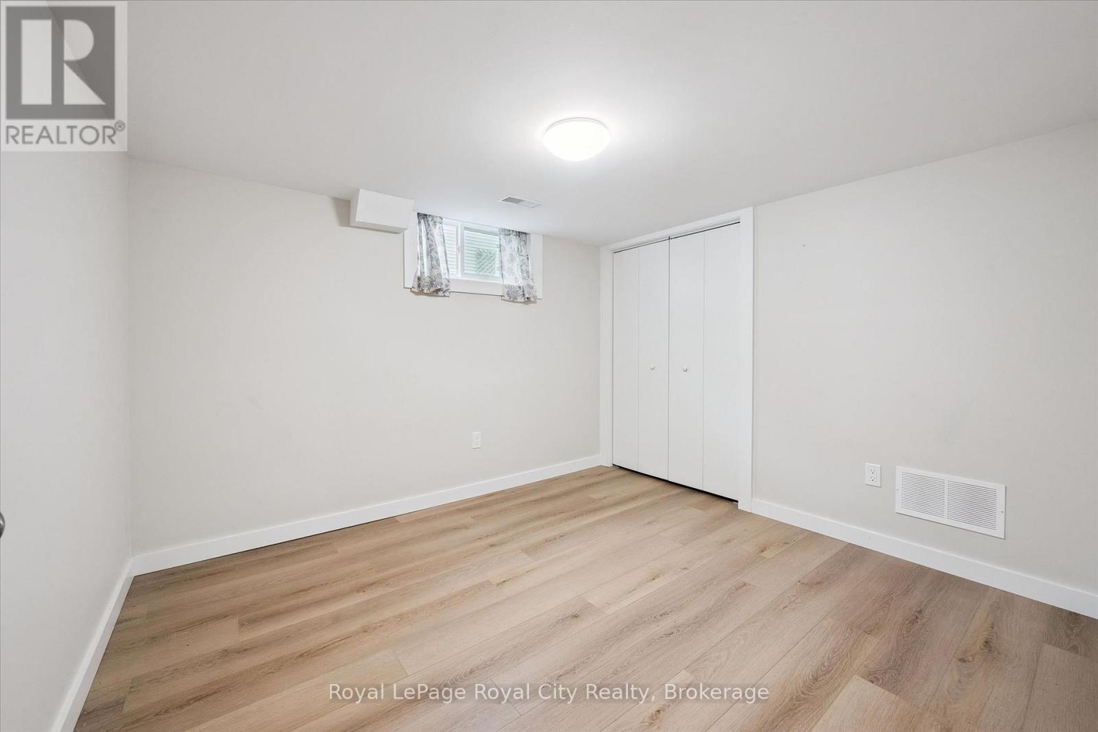 2 - 29 Hooper Street W, Guelph, Ontario  N1E 5W6 - Photo 17 - X13681152