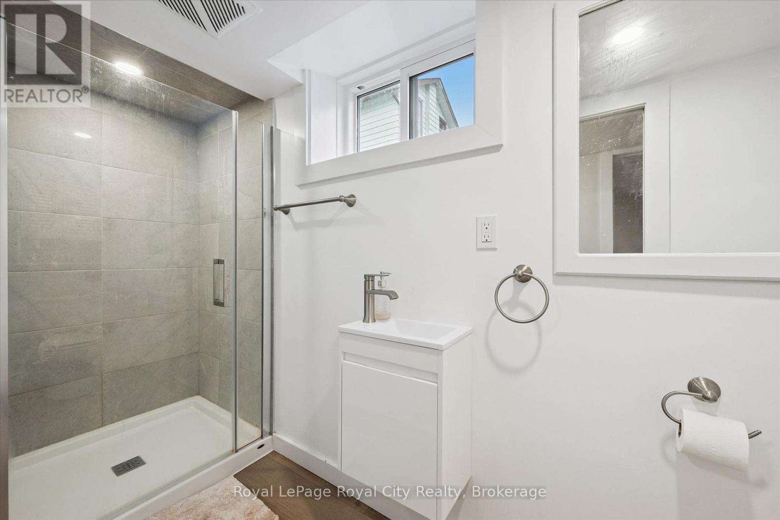 2 - 29 Hooper Street W, Guelph, Ontario  N1E 5W6 - Photo 19 - X13681152