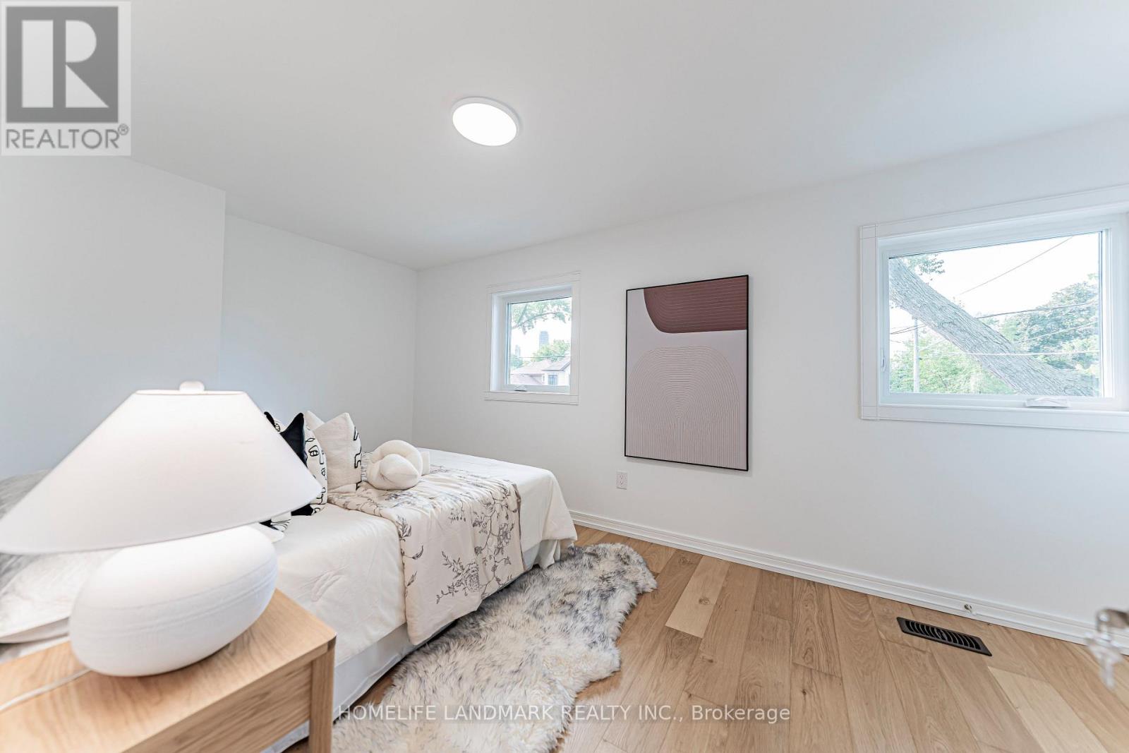 88 Waniska Avenue, Toronto, Ontario  M8Y 1R3 - Photo 27 - W13665140