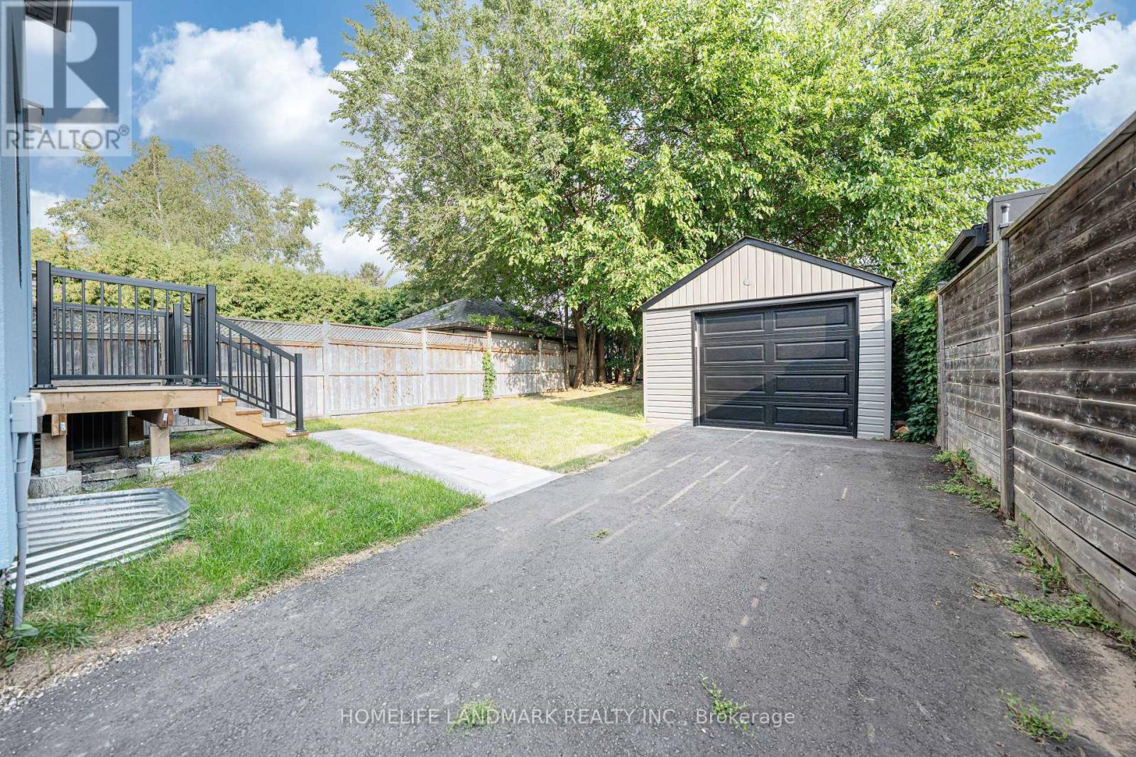 88 Waniska Avenue, Toronto, Ontario  M8Y 1R3 - Photo 39 - W13665140