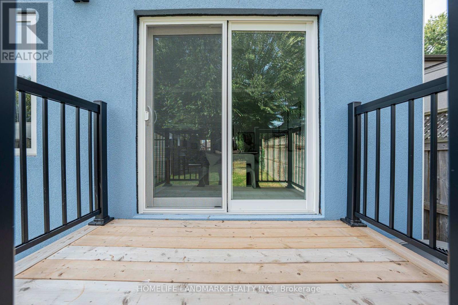 88 Waniska Avenue, Toronto, Ontario  M8Y 1R3 - Photo 38 - W13665140