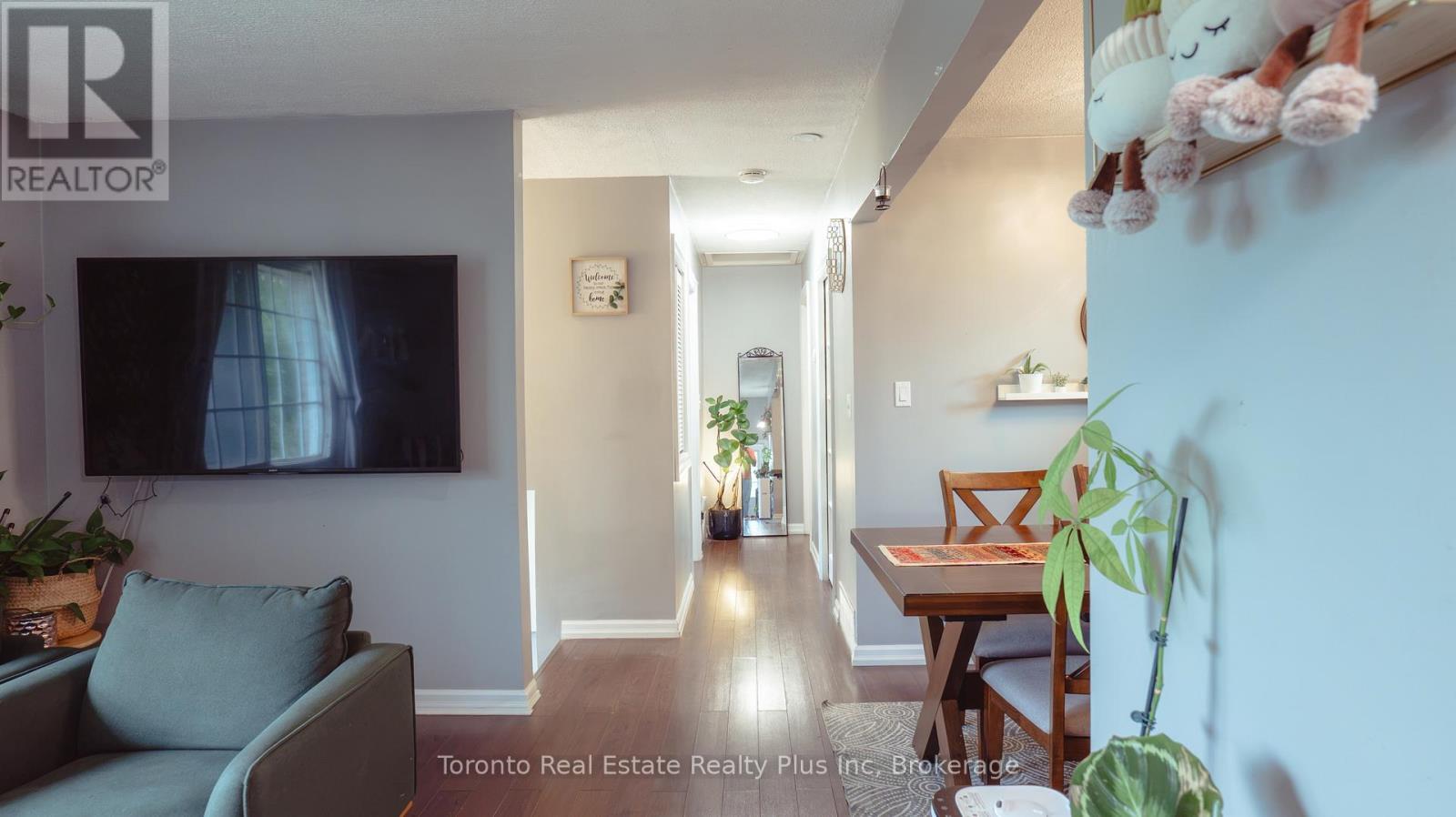 23 Moffatt Street, St. Catharines, Ontario  L2P 2L4 - Photo 12 - X13681154