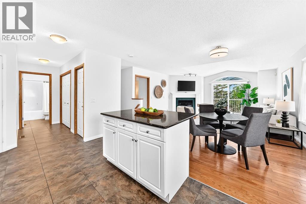 157 Hawkstone Manor Nw, Calgary, Alberta T3G 3X2 - Photo 9 - A2294301