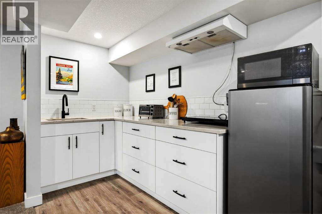 723 75 Avenue Sw, Calgary, Alberta  T2V 0S4 - Photo 9 - A2322284