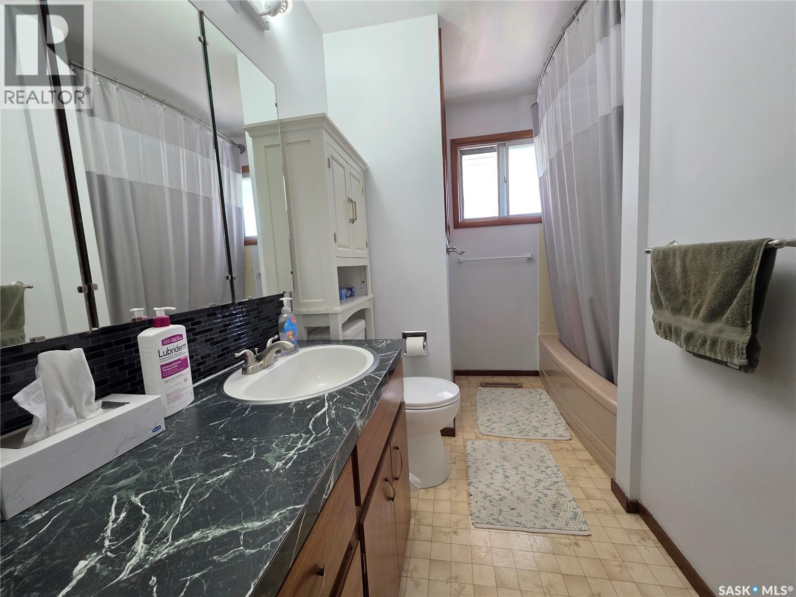 531 2nd Avenue Se, Swift Current, Saskatchewan  S9H 3J9 - Photo 10 - SK045766
