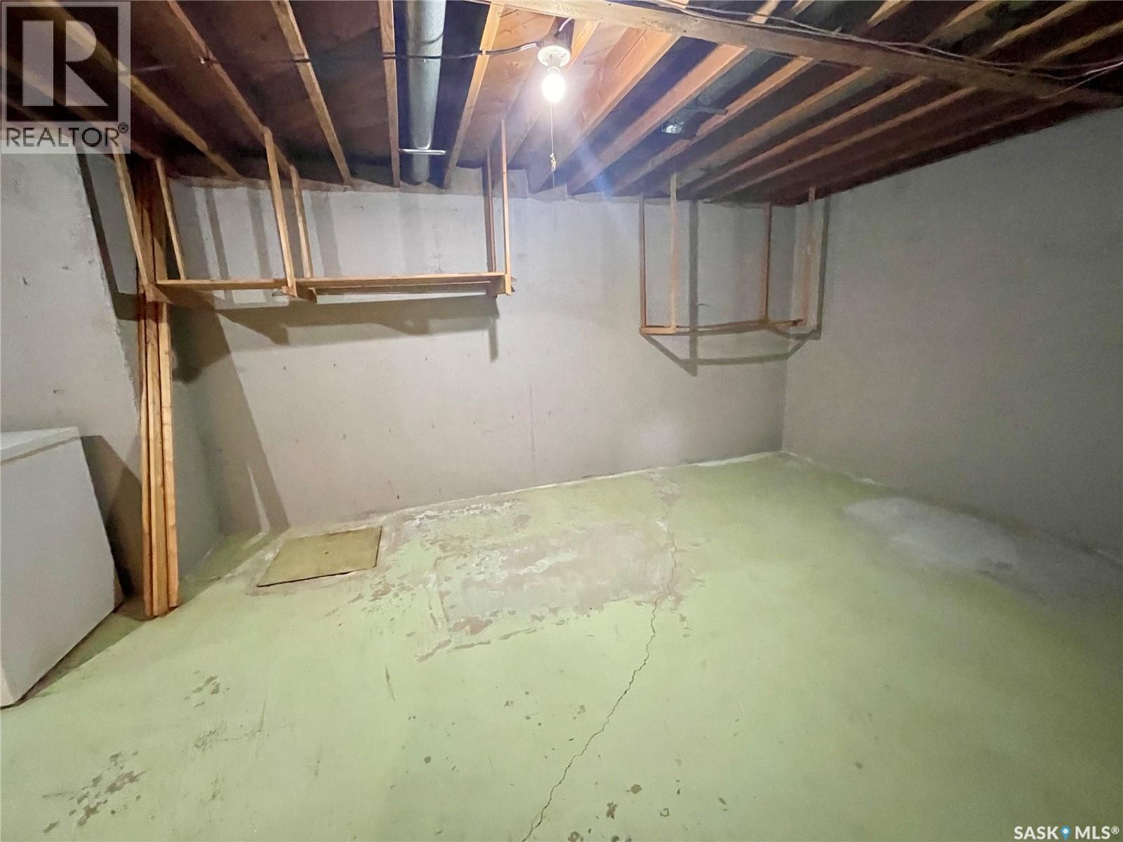 206 Mcintosh Street N, Regina, Saskatchewan  S4R 4Z9 - Photo 25 - SK044798