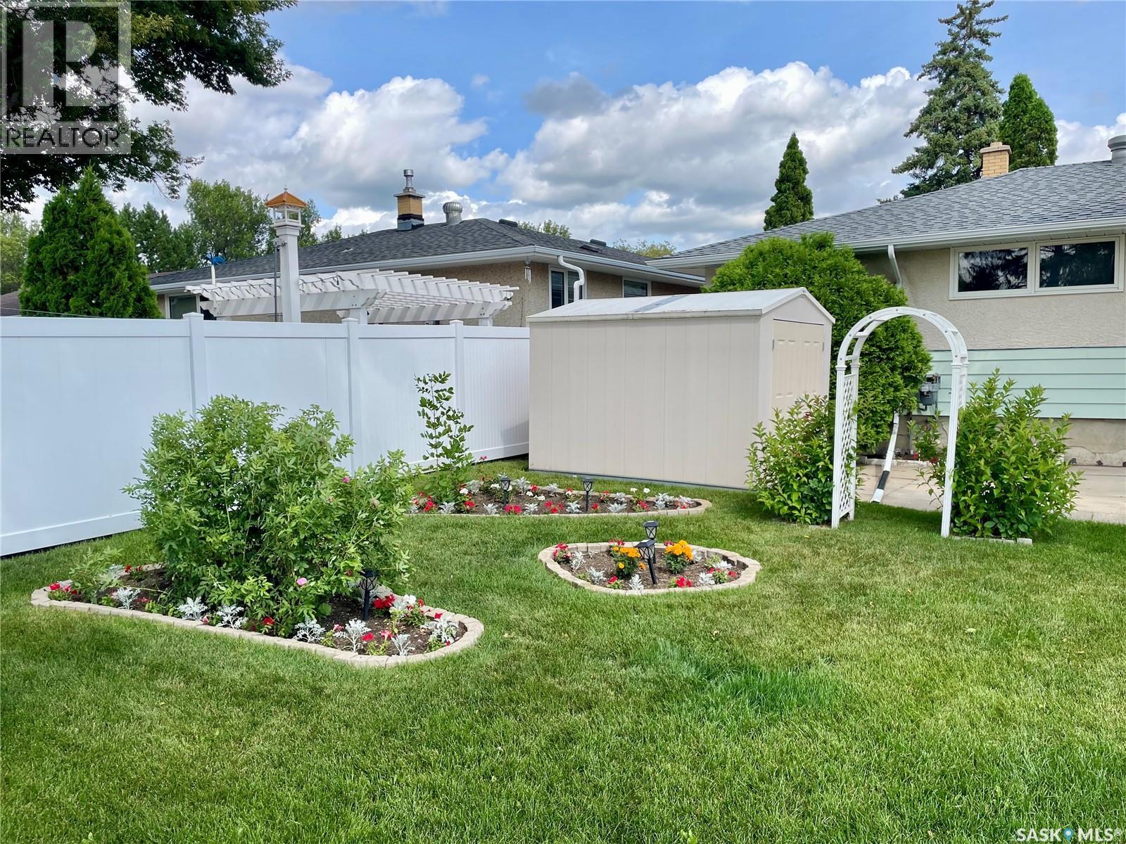 206 Mcintosh Street N, Regina, Saskatchewan  S4R 4Z9 - Photo 35 - SK044798