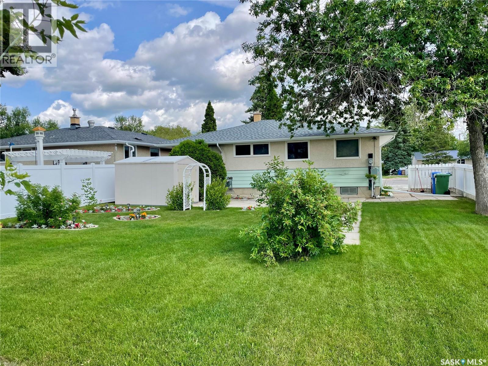 206 Mcintosh Street N, Regina, Saskatchewan  S4R 4Z9 - Photo 37 - SK044798