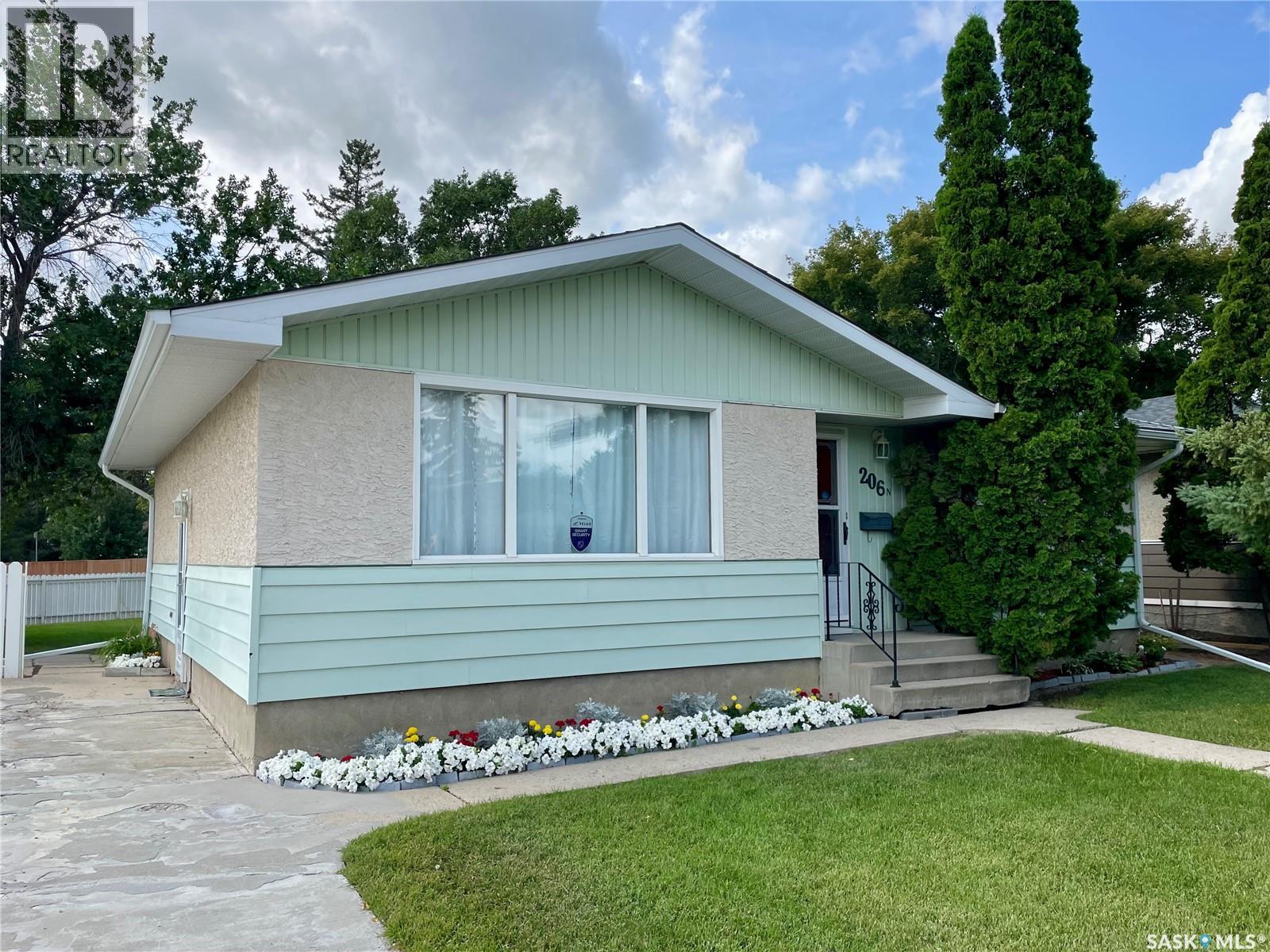 206 Mcintosh Street N, Regina, Saskatchewan  S4R 4Z9 - Photo 26 - SK044798