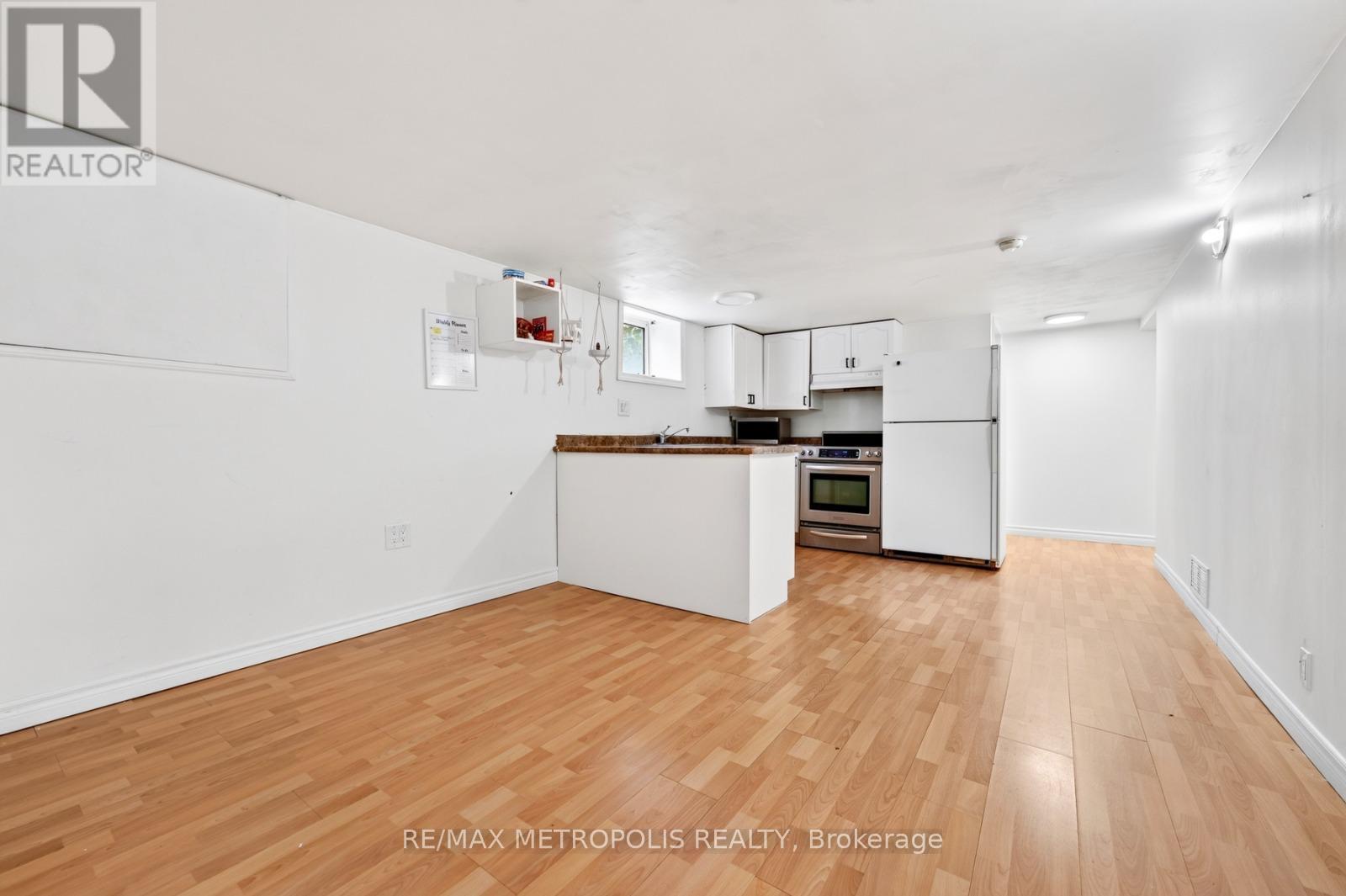 BSMT - 312 PALMERSTON AVENUE, Whitby, Ontario