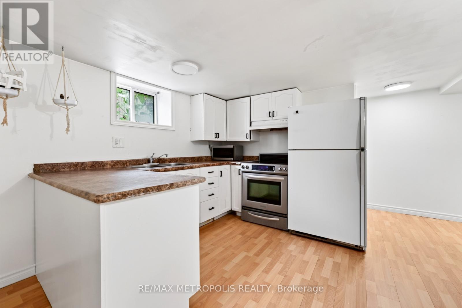 Bsmt - 312 Palmerston Avenue, Whitby, Ontario  L1N 3E9 - Photo 3 - E13490124