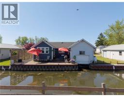 44 ERIE Boulevard, Long Point, Ontario