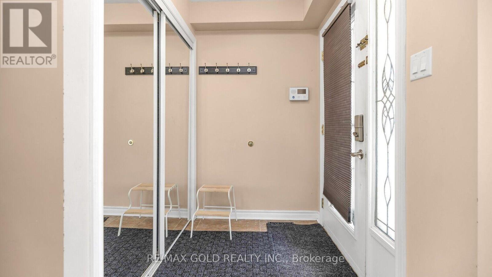 17 Echoridge Drive, Brampton, Ontario  L7A 3L2 - Photo 3 - W13680132
