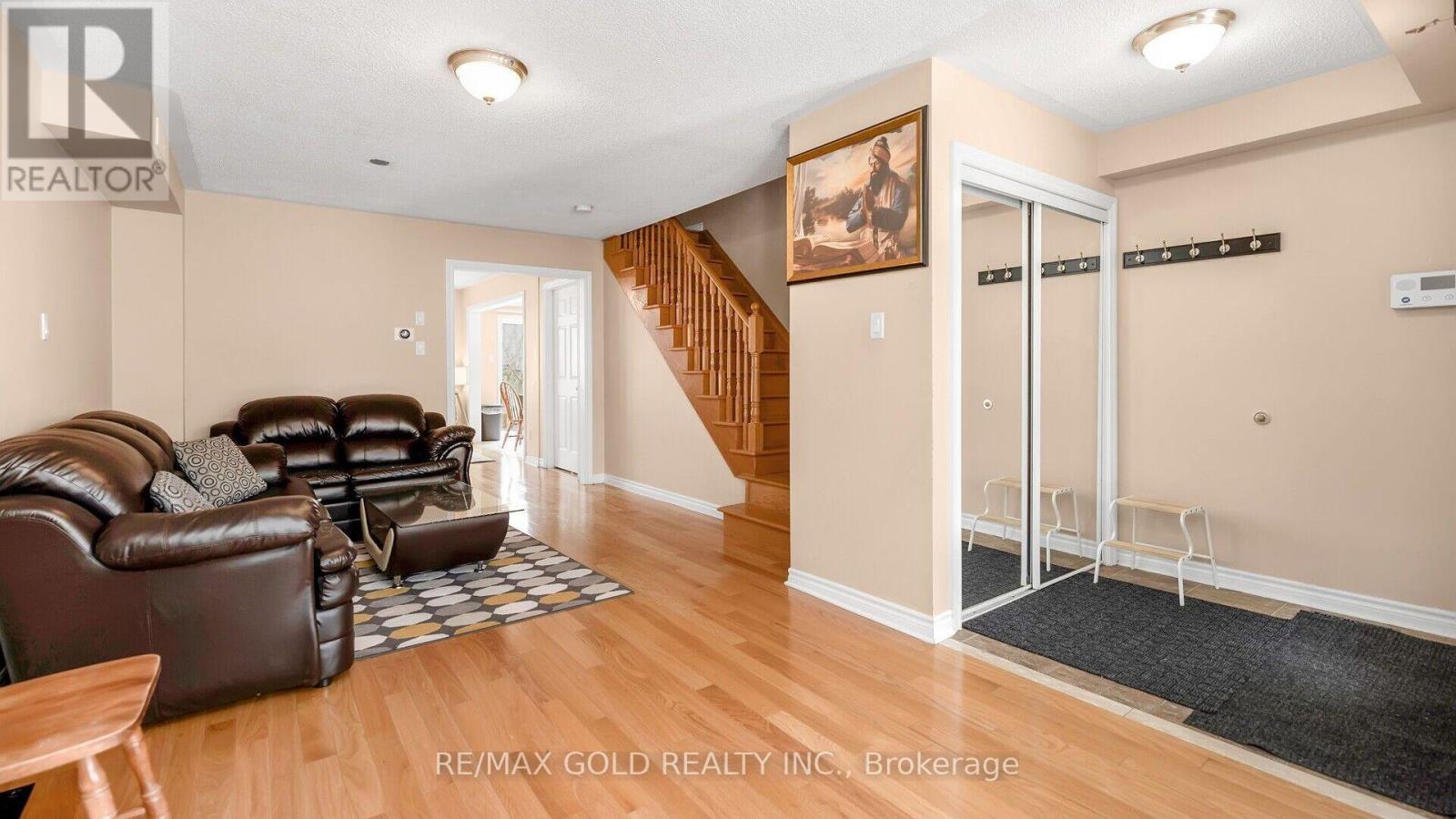 17 Echoridge Drive, Brampton, Ontario  L7A 3L2 - Photo 5 - W13680132