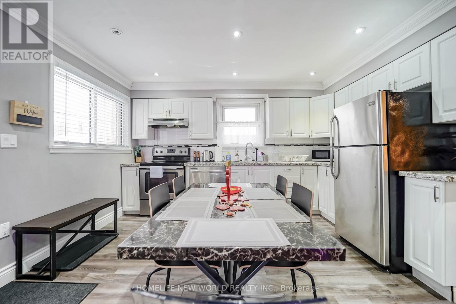 137 Banting Avenue, Oshawa, Ontario  L1H 2M5 - Photo 12 - E13681174