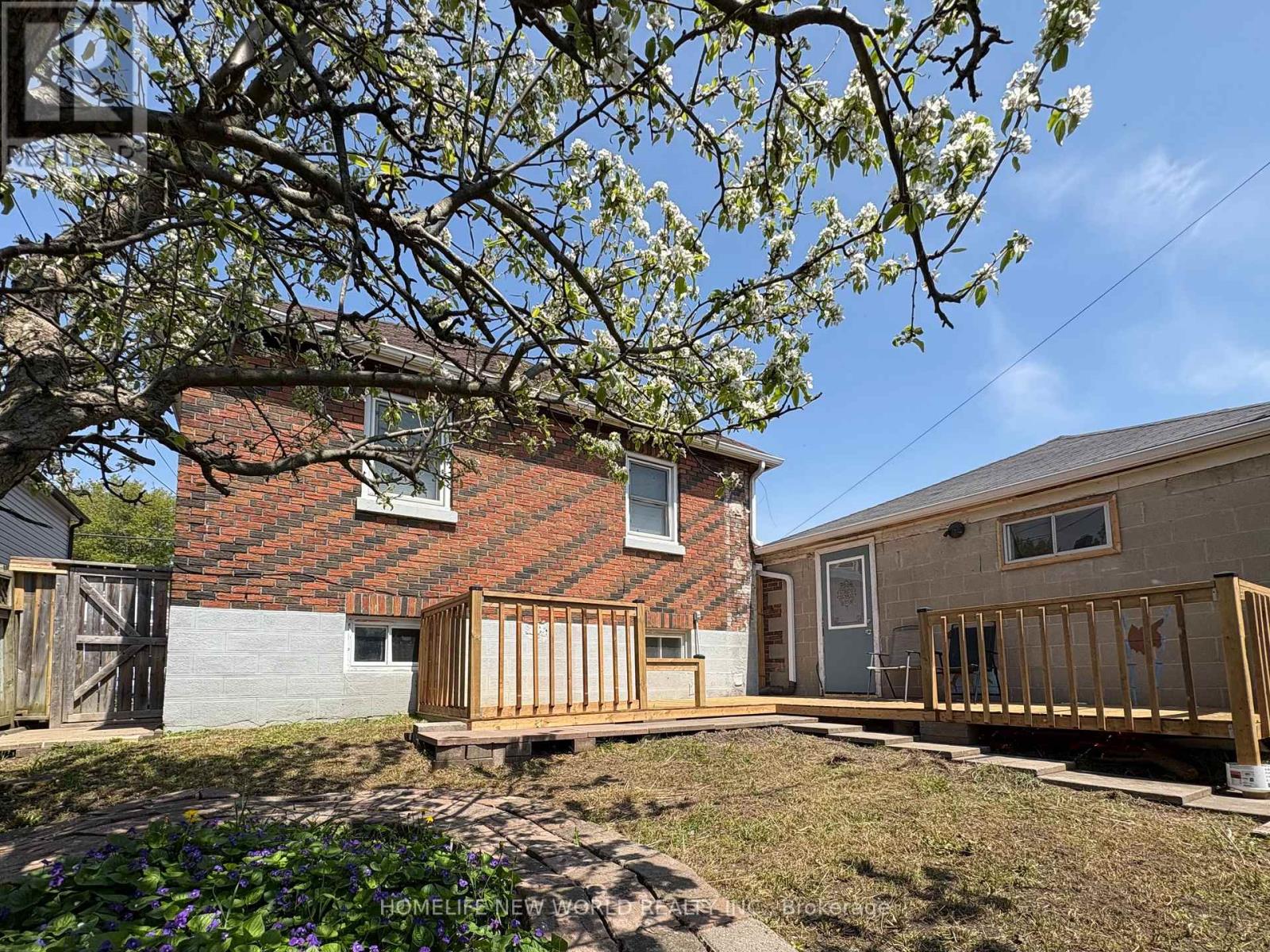 137 Banting Avenue, Oshawa, Ontario  L1H 2M5 - Photo 40 - E13681174