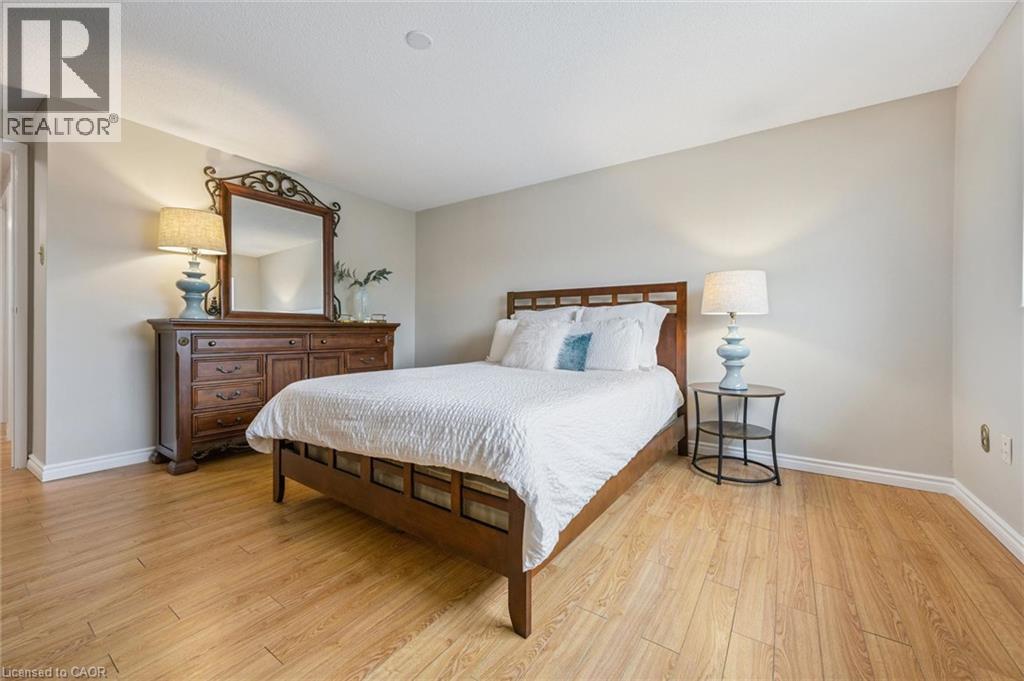 1558 Lancaster Drive Unit# 69, Oakville, Ontario  L6H 2Z4 - Photo 19 - 40853824