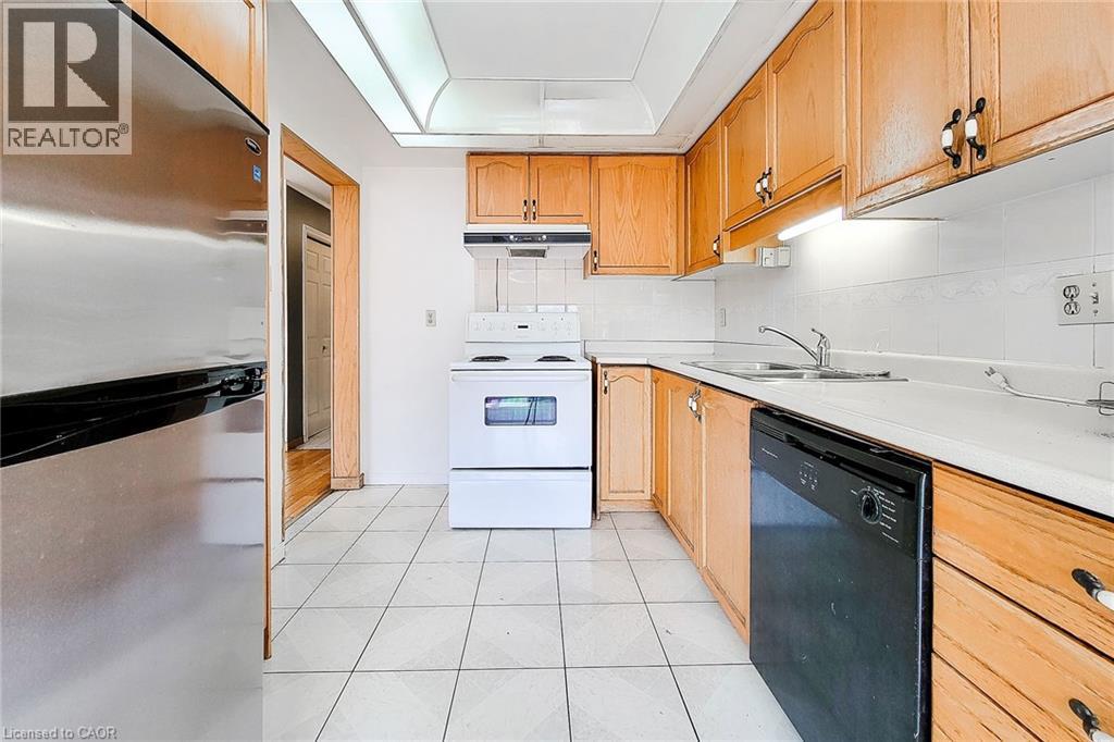 126 Farrington Crescent, Hamilton, Ontario  L8E 3N4 - Photo 14 - 40855211