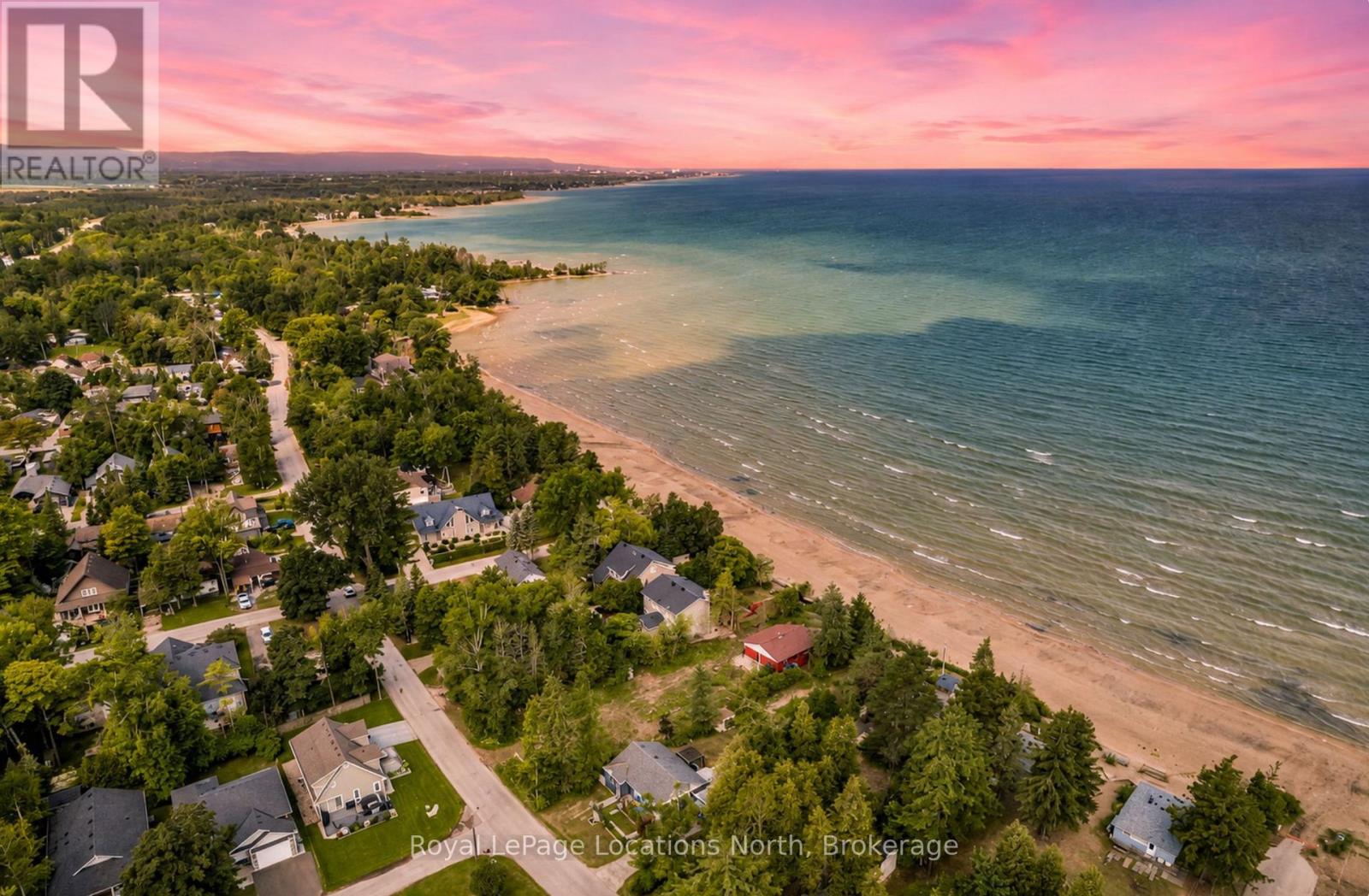 1864 Shore Lane, Wasaga Beach, Ontario  L9Z 1V2 - Photo 2 - S13627442