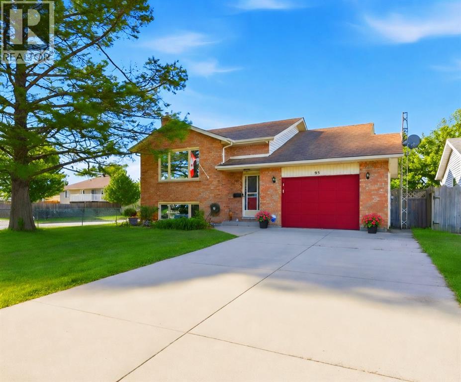 95 Turner DRIVE, Sarnia, Ontario