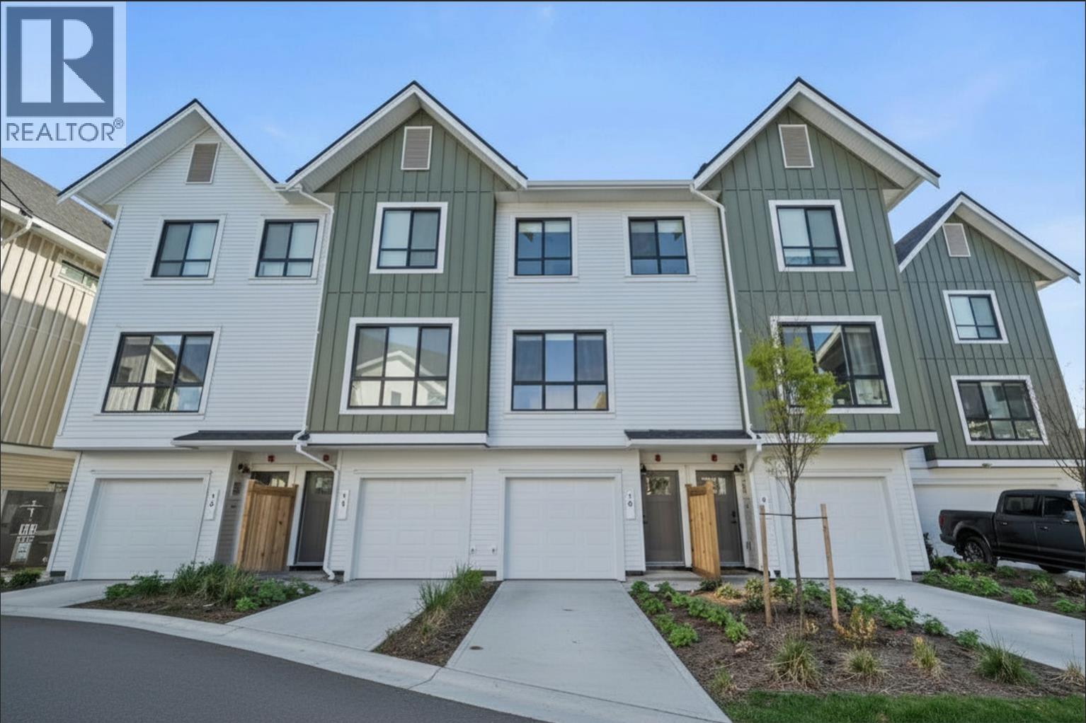 10 388 DUNCAN STREET, New Westminster, British Columbia