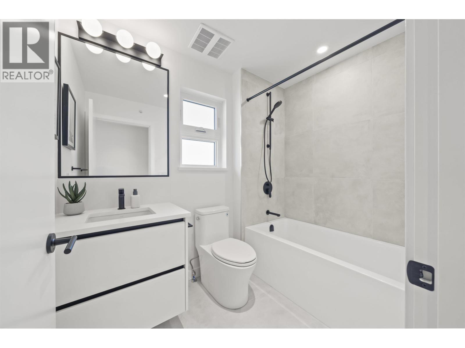 26 388 Duncan Street, New Westminster, British Columbia  V3M 0P9 - Photo 18 - R3115061