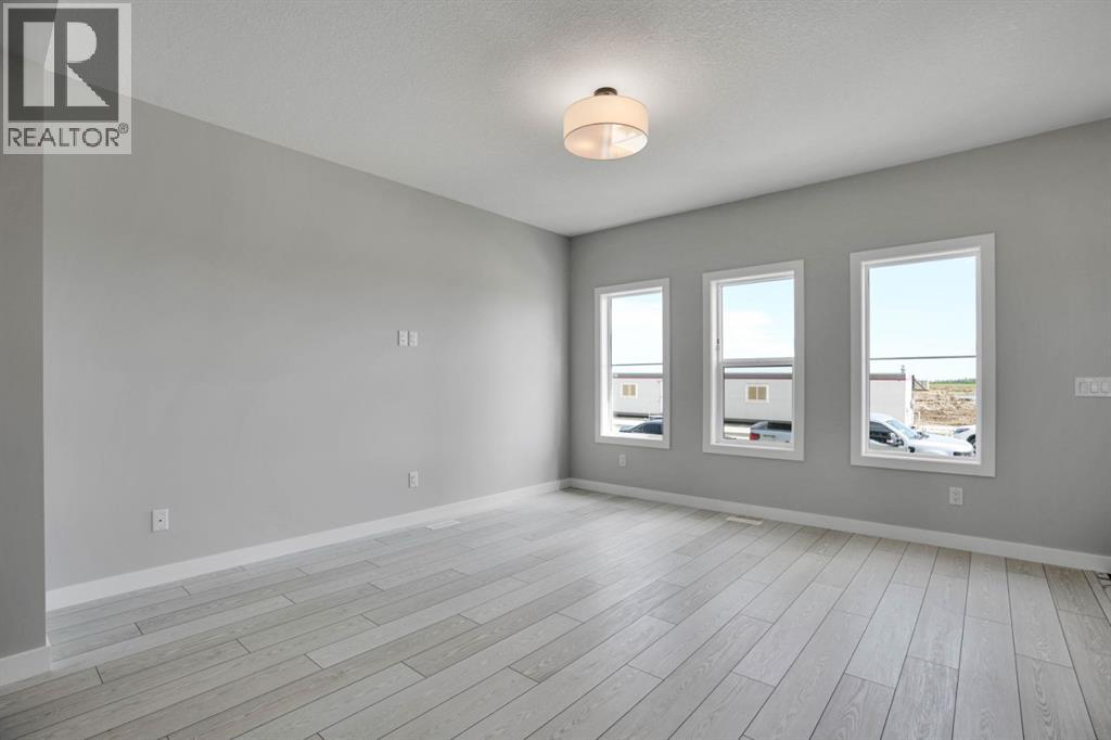 284 Huxbury View NE, Calgary, Alberta  T2A 8C4 - Photo 6 - A2329980