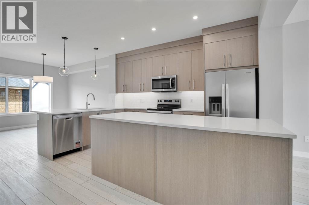 284 Huxbury View NE, Calgary, Alberta  T2A 8C4 - Photo 11 - A2329980