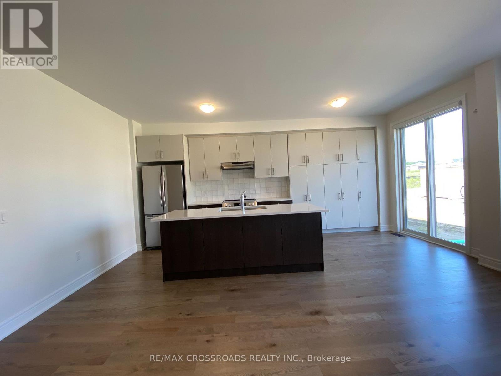 4 Kamper Avenue, Richmond Hill, Ontario  L4E 1M4 - Photo 13 - N13681184
