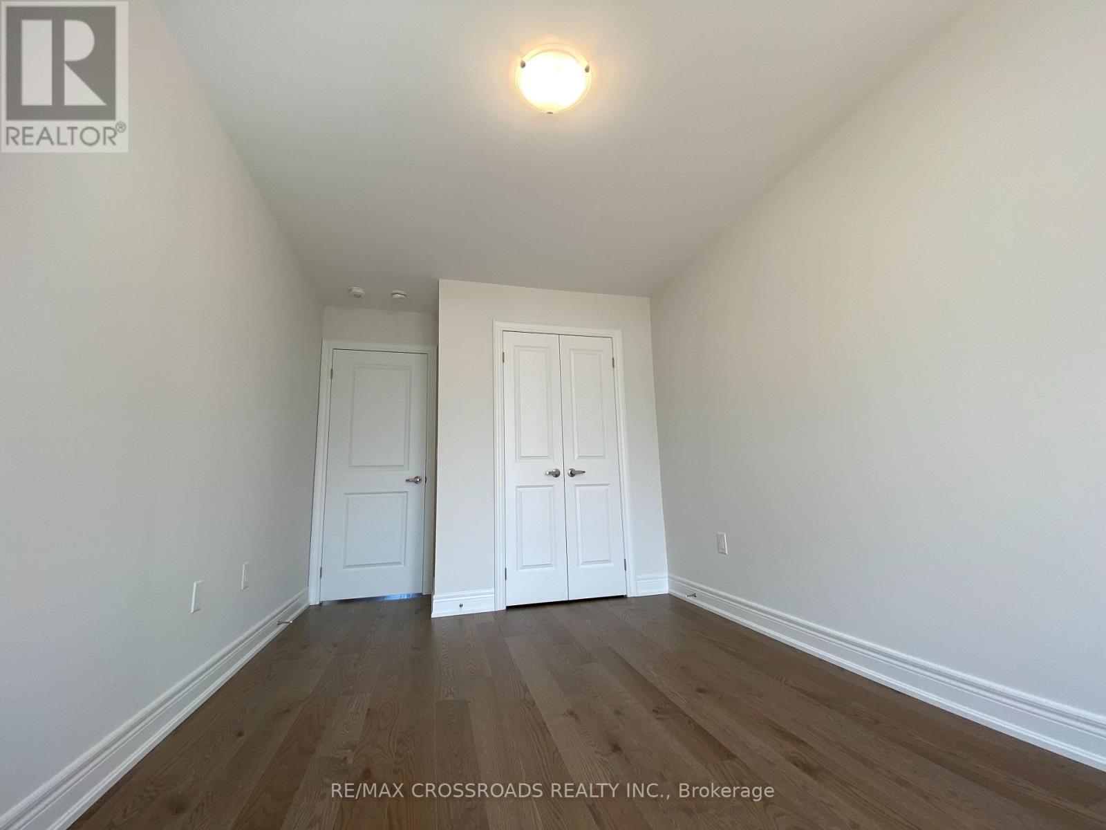 4 Kamper Avenue, Richmond Hill, Ontario  L4E 1M4 - Photo 21 - N13681184