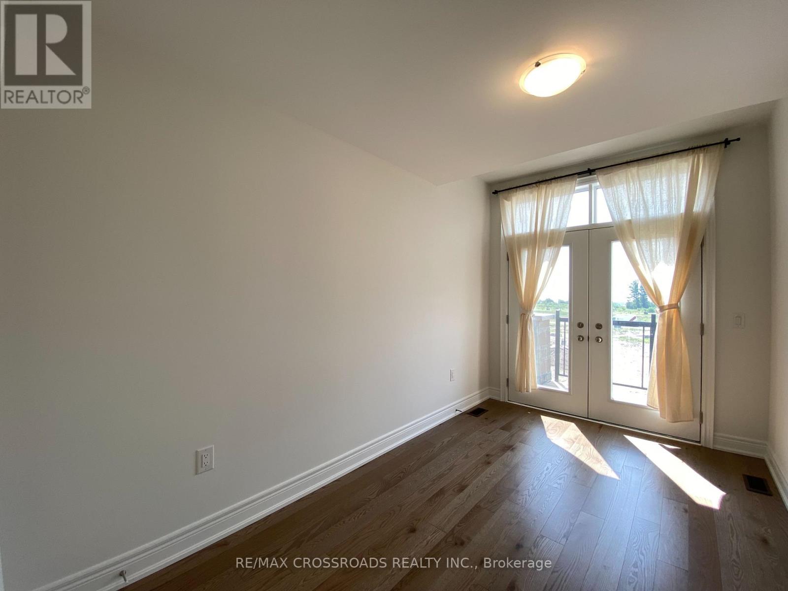 4 Kamper Avenue, Richmond Hill, Ontario  L4E 1M4 - Photo 23 - N13681184