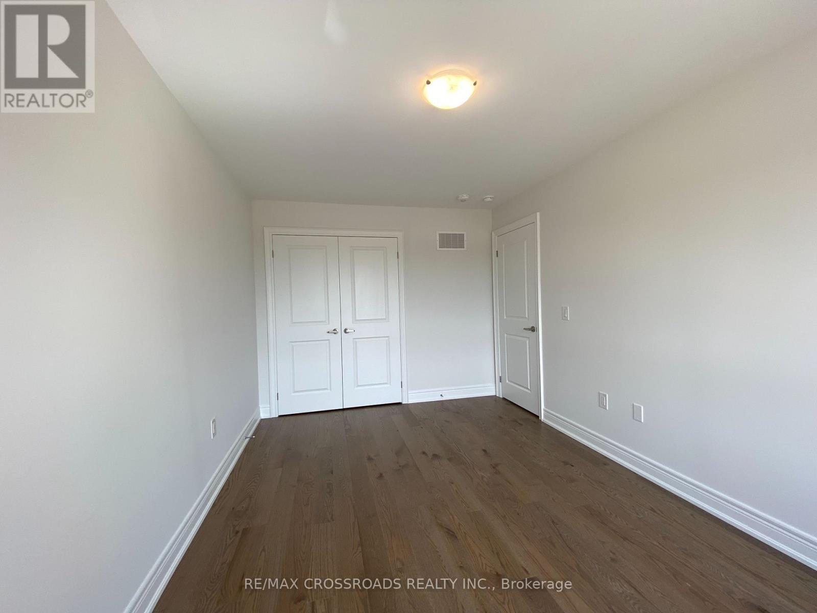 4 Kamper Avenue, Richmond Hill, Ontario  L4E 1M4 - Photo 26 - N13681184