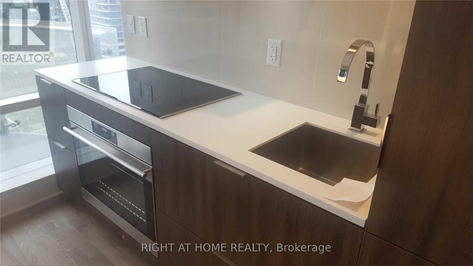 2703 - 1 Bloor Street E, Toronto, Ontario  M4W 0A8 - Photo 5 - C13681186