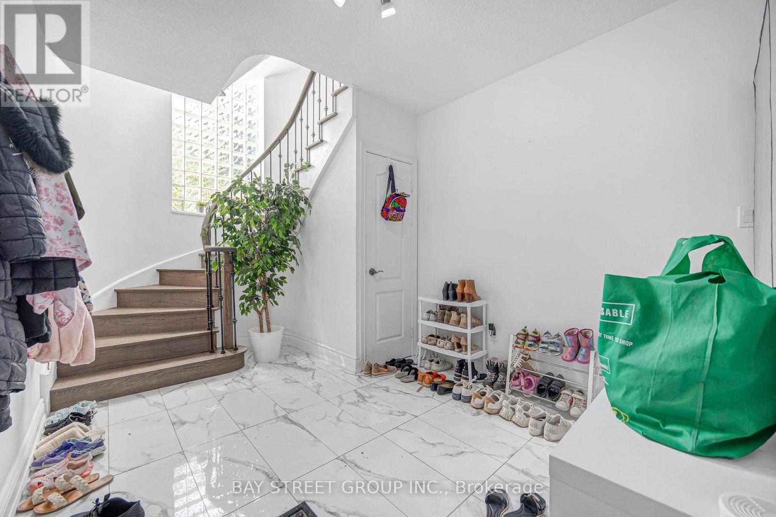 231 Shaftsbury Avenue N, Richmond Hill, Ontario  L4C 0E8 - Photo 22 - N13681194
