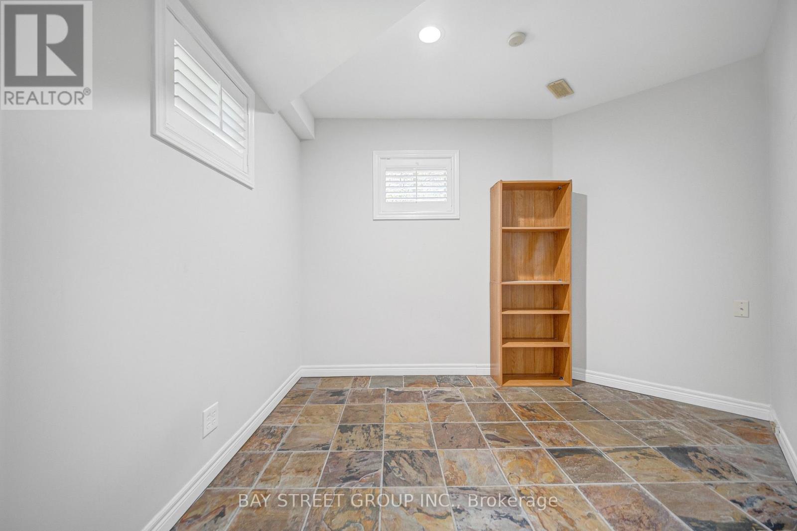 231 Shaftsbury Avenue N, Richmond Hill, Ontario  L4C 0E8 - Photo 38 - N13681194