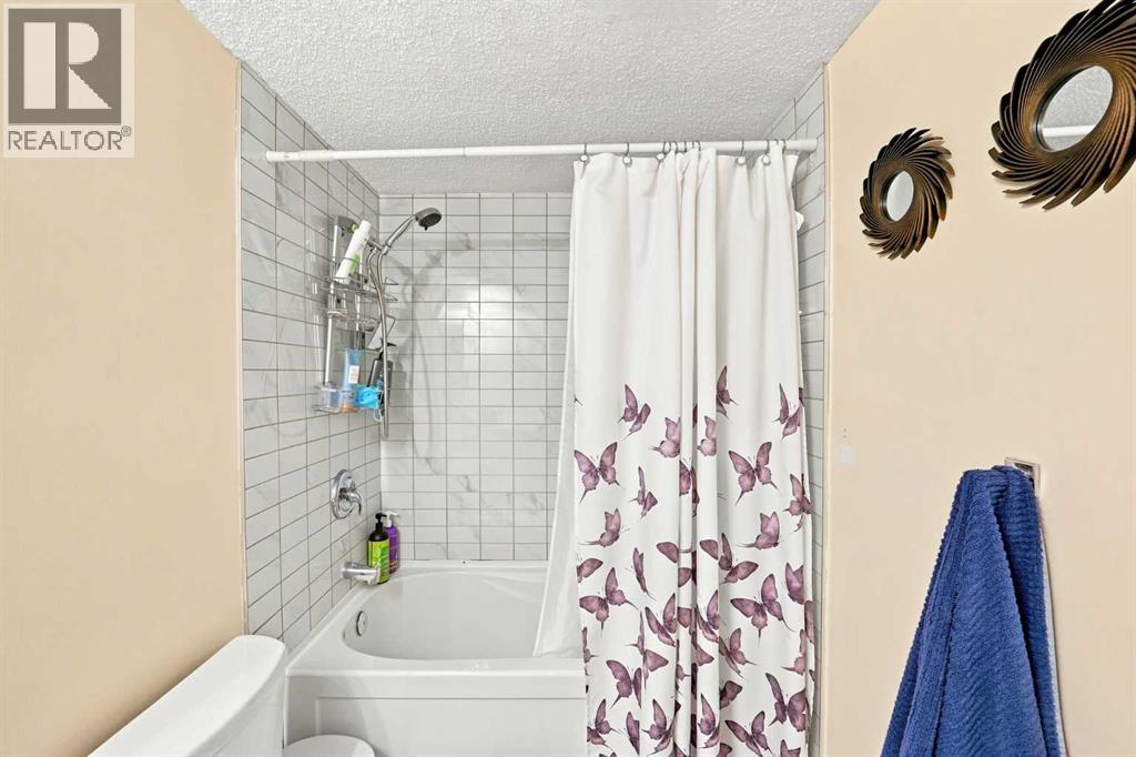 225 Harvest Glen Place NE, Calgary, Alberta  T3K 4J1 - Photo 31 - A2330527