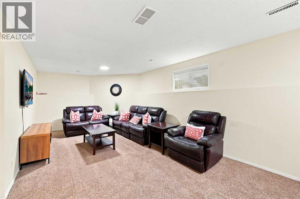 225 Harvest Glen Place NE, Calgary, Alberta  T3K 4J1 - Photo 26 - A2330527