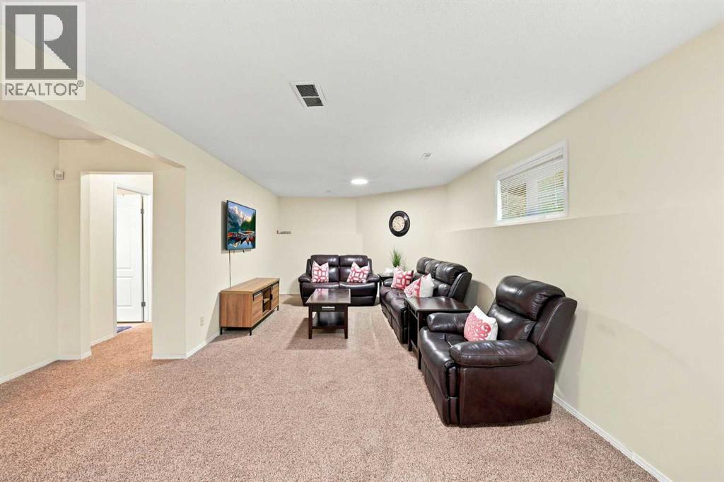225 Harvest Glen Place NE, Calgary, Alberta  T3K 4J1 - Photo 27 - A2330527