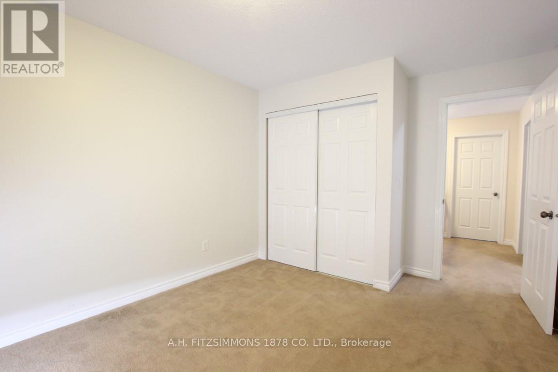 361 Glenbrae Avenue, Ottawa, Ontario  K2W 0C2 - Photo 12 - X13681206