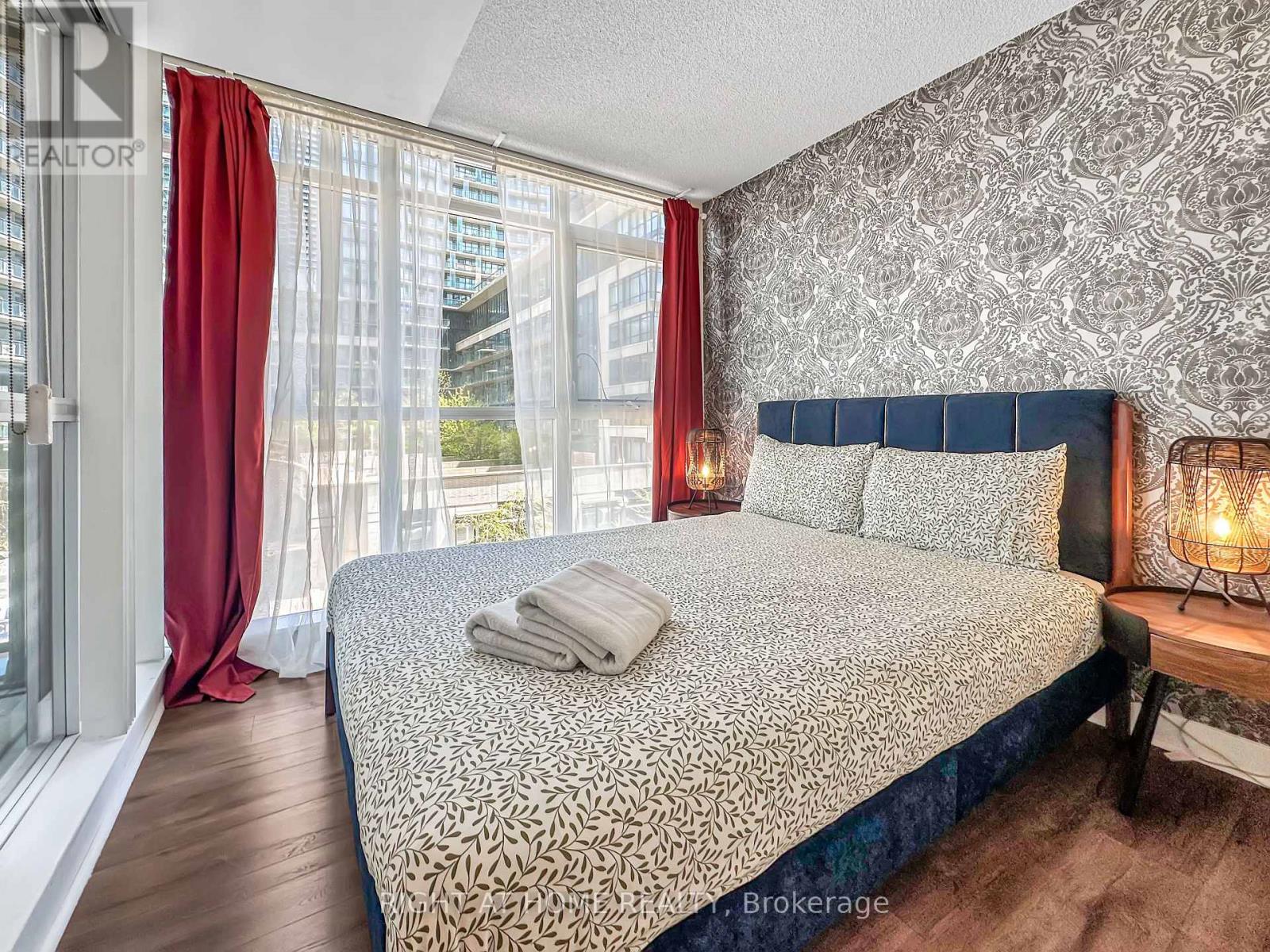356 - 10 Capreol Court, Toronto, Ontario  M5V 4B3 - Photo 14 - C13681212