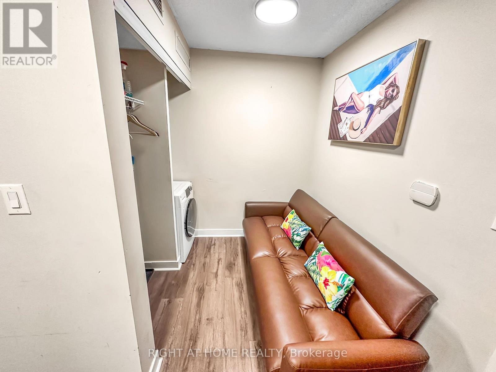 356 - 10 Capreol Court, Toronto, Ontario  M5V 4B3 - Photo 25 - C13681212