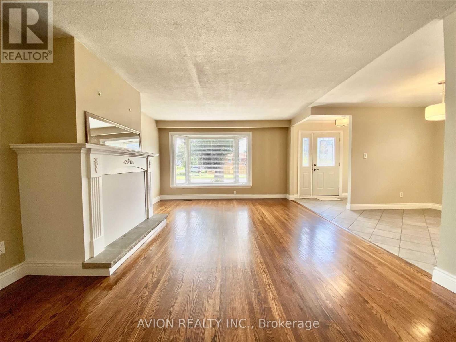 Main Fl - 878 West Shore Boulevard, Pickering, Ontario  L1W 2V7 - Photo 4 - E13681200
