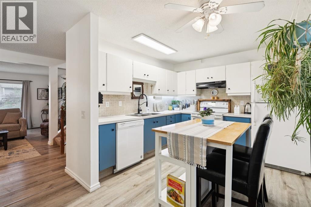 283 Abinger Crescent Ne, Calgary, Alberta  T2A 6L2 - Photo 14 - A2336342