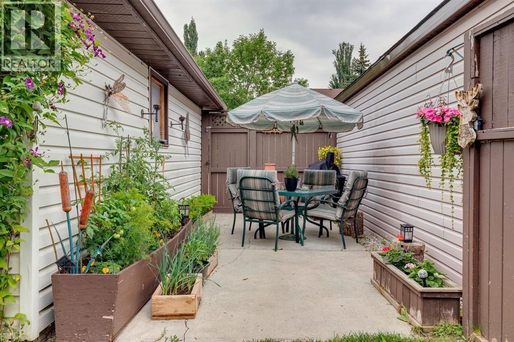 283 Abinger Crescent Ne, Calgary, Alberta  T2A 6L2 - Photo 38 - A2336342