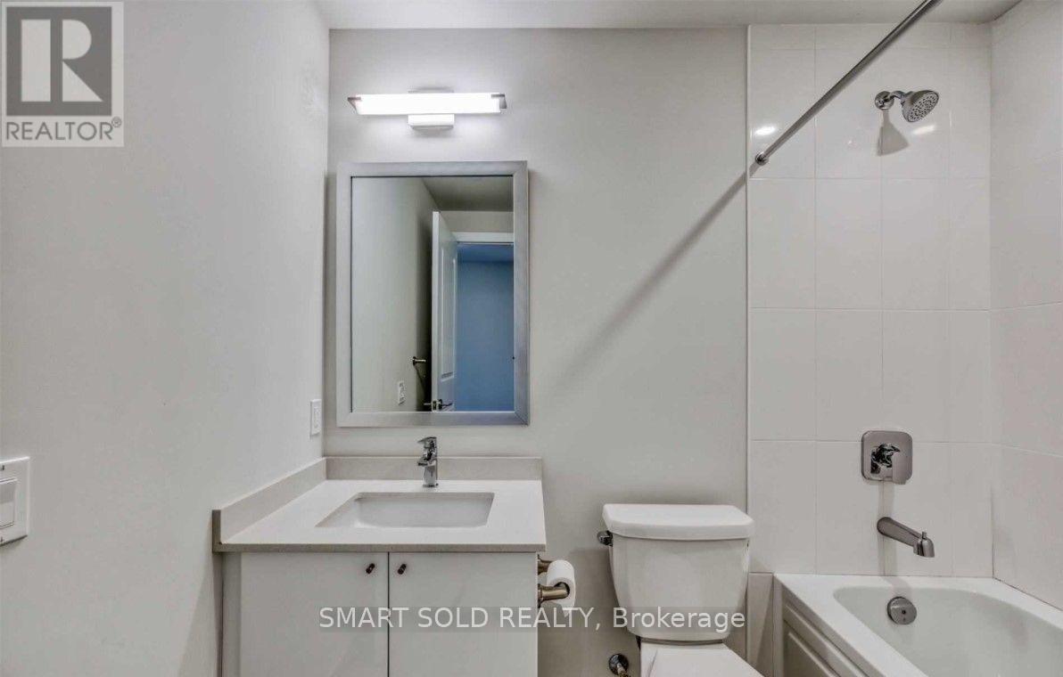 65 Watergarden Drive, Mississauga, Ontario  L5R 0G9 - Photo 11 - W13681216