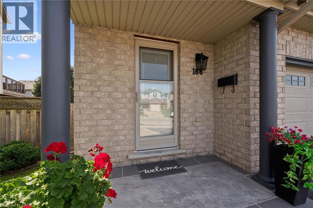 166 Windflower Drive, Kitchener, Ontario  N2E 3T2 - Photo 4 - 40855794